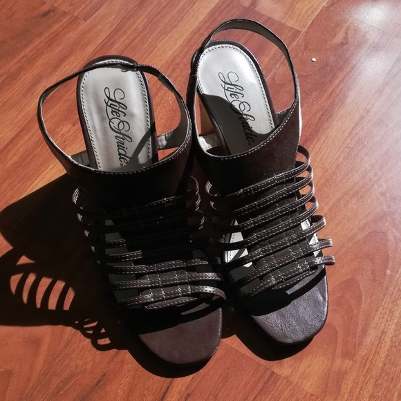 lifestride strappy heels - Picture 15 of 16